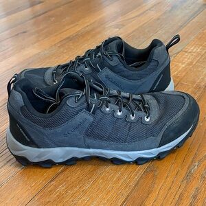 Columbia Men's Valley Pointe Waterproof Hiking Shoe Size 11